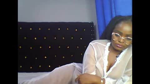 Snapshot of mwana69 chatting on February 23, 2026, 12:19 am mwana69 online show from February 23, 2026, 12:19 am