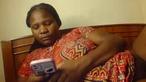 mwekas568403 online show from November 2, 2025, 4:15 am