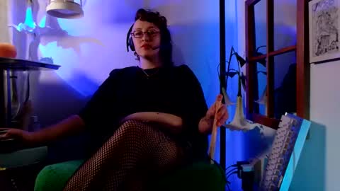 Mx. Anouk Divine online show from June 1, 2026, 10:55 pm