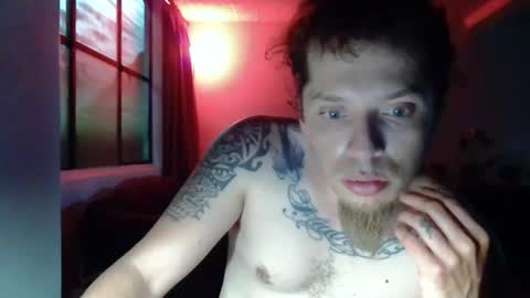 Snapshot of mxdnxss chatting on December 5, 2024, 2:42 am Maty online show from December 5, 2024, 2:42 am