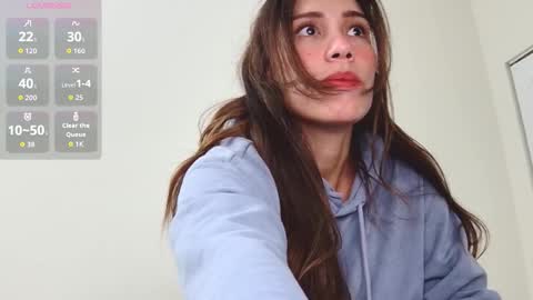 Snapshot of my420couple chatting on November 3, 2025, 9:43 am miss beauty coming 96 2300 online show from November 3, 2025, 9:43 am