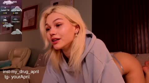 Snapshot of my_april chatting on October 7, 2025, 4:20 am April online show from October 7, 2025, 4:20 am