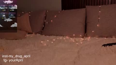 Snapshot of my_april chatting on October 11, 2025, 12:43 am April online show from October 11, 2025, 12:43 am