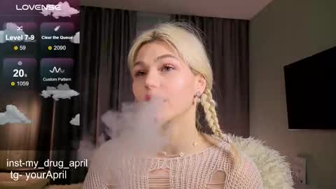 Snapshot of my_april chatting on October 19, 2025, 3:07 am April online show from October 19, 2025, 3:07 am