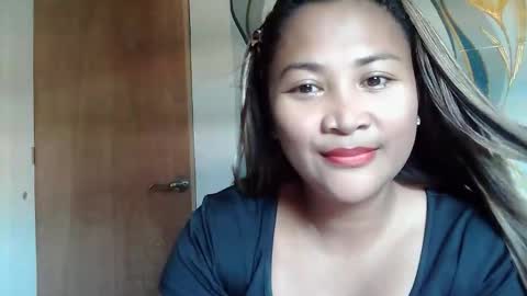 mia online show from April 9, 2026, 2:44 am