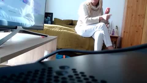 Snapshot of mya_kane chatting on November 25, 2025, 8:25 am Mia kane online show from November 25, 2025, 8:25 am