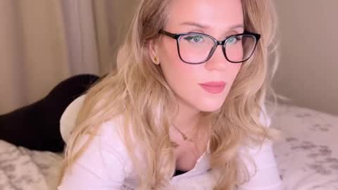 Mya-be Yours P online show from December 16, 2024, 9:20 pm