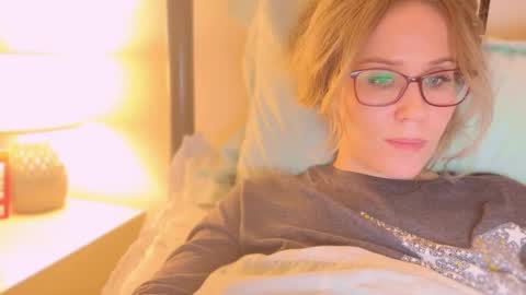 Mya-be Yours P online show from December 24, 2024, 11:33 pm