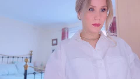 Mya-be Yours P online show from December 25, 2024, 2:56 pm