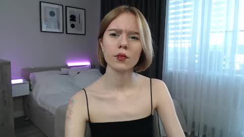 Snapshot of mybabylana chatting on May 17, 2026, 7:06 am Lana online show from May 17, 2026, 7:06 am