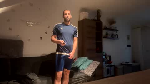 Snapshot of mydreamlife12 chatting on December 6, 2024, 8:15 am Fabio online show from December 6, 2024, 8:15 am