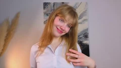 Snapshot of myismira chatting on October 18, 2025, 4:37 am Mira online show from October 18, 2025, 4:37 am