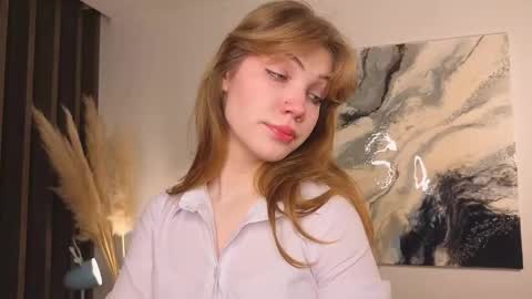 Mira  online show from January 10, 2026, 4:03 am