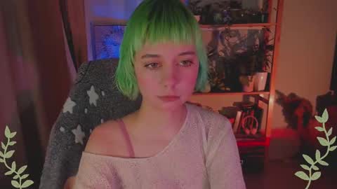 MylaFlores online show from March 3, 2025, 1:31 am