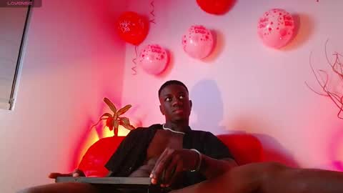 Snapshot of mylowallacee chatting on February 14, 2025, 11:53 pm Mylo Wallace online show from February 14, 2025, 11:53 pm