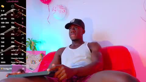 Snapshot of mylowallacee chatting on February 27, 2025, 4:21 pm Mylo Wallace online show from February 27, 2025, 4:21 pm