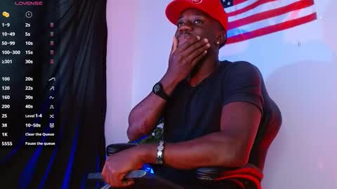 Snapshot of mylowallacee chatting on October 15, 2025, 7:36 pm Mylo Wallace online show from October 15, 2025, 7:36 pm