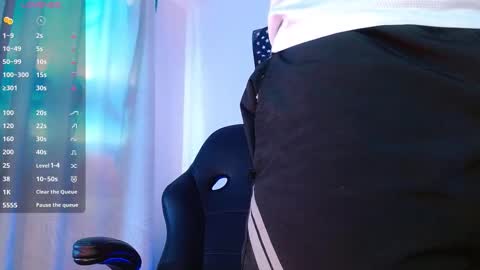 Snapshot of mylowallacee chatting on October 21, 2025, 7:14 pm Mylo Wallace online show from October 21, 2025, 7:14 pm