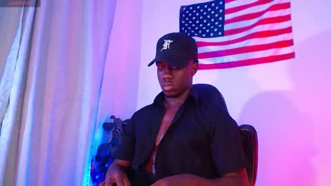 Snapshot of mylowallacee chatting on November 1, 2025, 12:23 am Mylo Wallace online show from November 1, 2025, 12:23 am