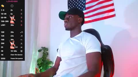 Snapshot of mylowallacee chatting on November 19, 2025, 2:22 am Mylo Wallace online show from November 19, 2025, 2:22 am