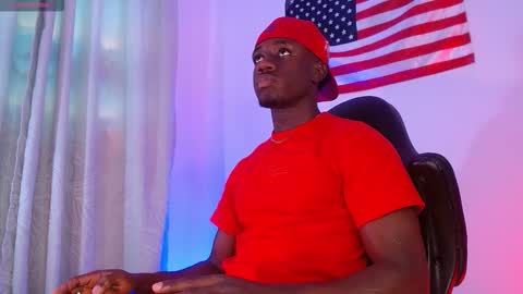 Snapshot of mylowallacee chatting on November 26, 2025, 7:37 pm Mylo Wallace online show from November 26, 2025, 7:37 pm