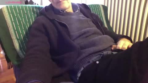 Bi sexy guy lovense hush is on private is open or password show tip if you like. online show from January 15, 2026, 11:04 am