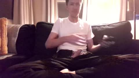 Felt like showing off online show from November 23, 2025, 2:11 am