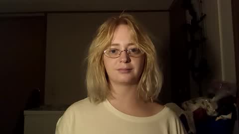 Snapshot of myrabbithole chatting on October 21, 2025, 12:00 am Annie Archer online show from October 21, 2025, 12:00 am