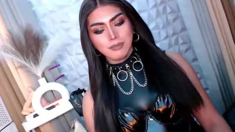 Snapshot of mysterious_diva chatting on October 31, 2025, 3:35 pm SUPPORT GODDESS TRISHA AND DONT FORGET TO FOLLOW ME online show from October 31, 2025, 3:35 pm