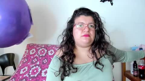 Snapshot of mystery_psique chatting on November 8, 2025, 7:01 pm mystery_psique online show from November 8, 2025, 7:01 pm