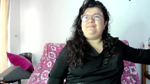 Snapshot of mystery_psique chatting on November 9, 2025, 1:31 pm mystery_psique online show from November 9, 2025, 1:31 pm