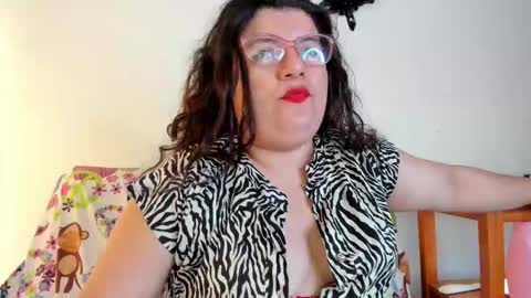 Snapshot of mystery_psique chatting on November 12, 2025, 7:03 pm mystery_psique online show from November 12, 2025, 7:03 pm