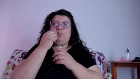 Snapshot of mystery_psique chatting on November 14, 2025, 7:23 pm mystery_psique online show from November 14, 2025, 7:23 pm