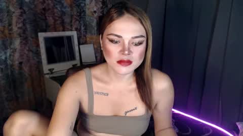 Snapshot of mysteryman_xxx chatting on January 12, 2025, 4:42 am UR GIRL NEXTDOOR online show from January 12, 2025, 4:42 am