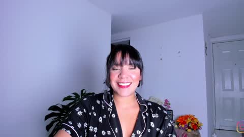 Snapshot of mysteyes chatting on December 10, 2024, 2:38 am Elena online show from December 10, 2024, 2:38 am