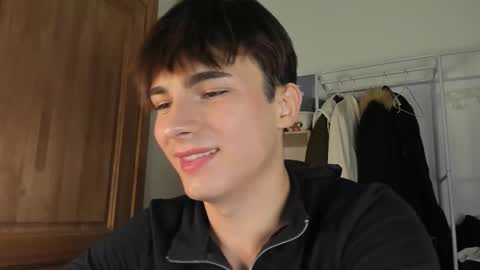 Evan Brown online show from October 19, 2025, 9:59 pm