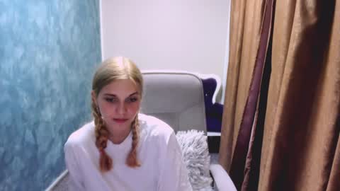 mysticaluna06 online show from July 14, 2026, 10:15 pm