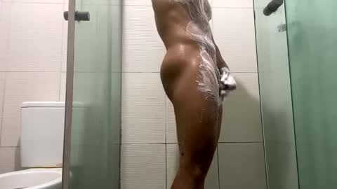 Snapshot of mysticboodyxx chatting on October 20, 2025, 10:16 am brinox online show from October 20, 2025, 10:16 am