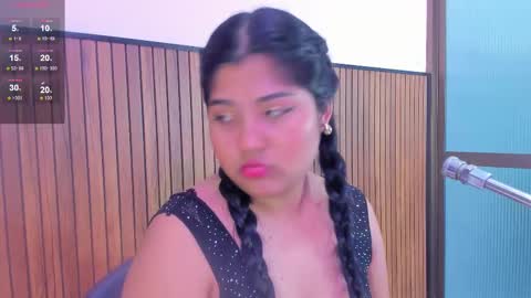 Snapshot of mysticlatina chatting on October 1, 2025, 12:00 pm mysti online show from October 1, 2025, 12:00 pm