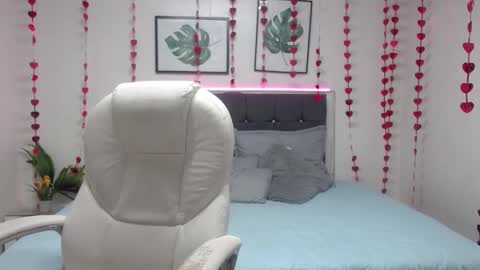 Snapshot of mysticmature chatting on March 2, 2025, 1:36 am Mystic online show from March 2, 2025, 1:36 am