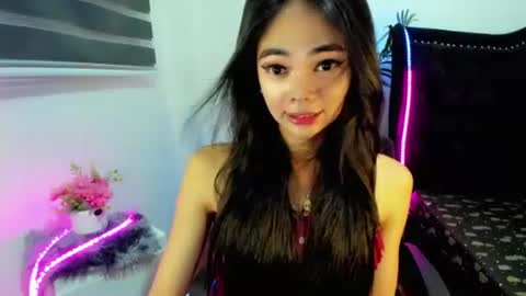 Snapshot of mysticofcum22 chatting on November 7, 2025, 11:54 am Krestine online show from November 7, 2025, 11:54 am