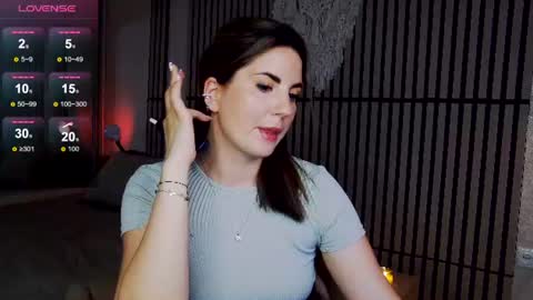 Snapshot of mystique_girl_ chatting on July 8, 2026, 6:34 pm Angeline online show from July 8, 2026, 6:34 pm