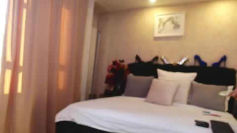 MystiqueRosee online show from June 9, 2026, 4:02 am