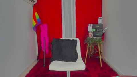 Snapshot of mysweetdanny chatting on December 5, 2024, 4:53 am IG belladanielab online show from December 5, 2024, 4:53 am