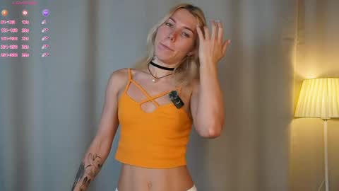 Snapshot of myviolet_rush chatting on May 30, 2026, 7:11 pm Olivia or just olive online show from May 30, 2026, 7:11 pm