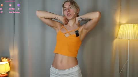 Snapshot of myviolet_rush chatting on June 8, 2026, 7:25 pm Olivia or just olive online show from June 8, 2026, 7:25 pm