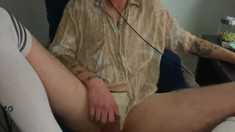 n0lly93 online show from May 5, 2026, 7:33 pm