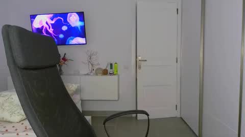 Snapshot of n0names chatting on October 22, 2025, 8:41 pm Eva online show from October 22, 2025, 8:41 pm