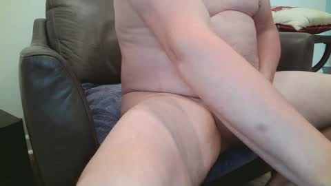 Lynn online show from December 8, 2024, 7:54 pm