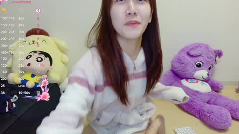 n_hibiki online show from December 1, 2024, 4:29 pm